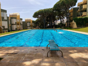 Apartament gran amb vistes al mar, piscina i pàrquing
